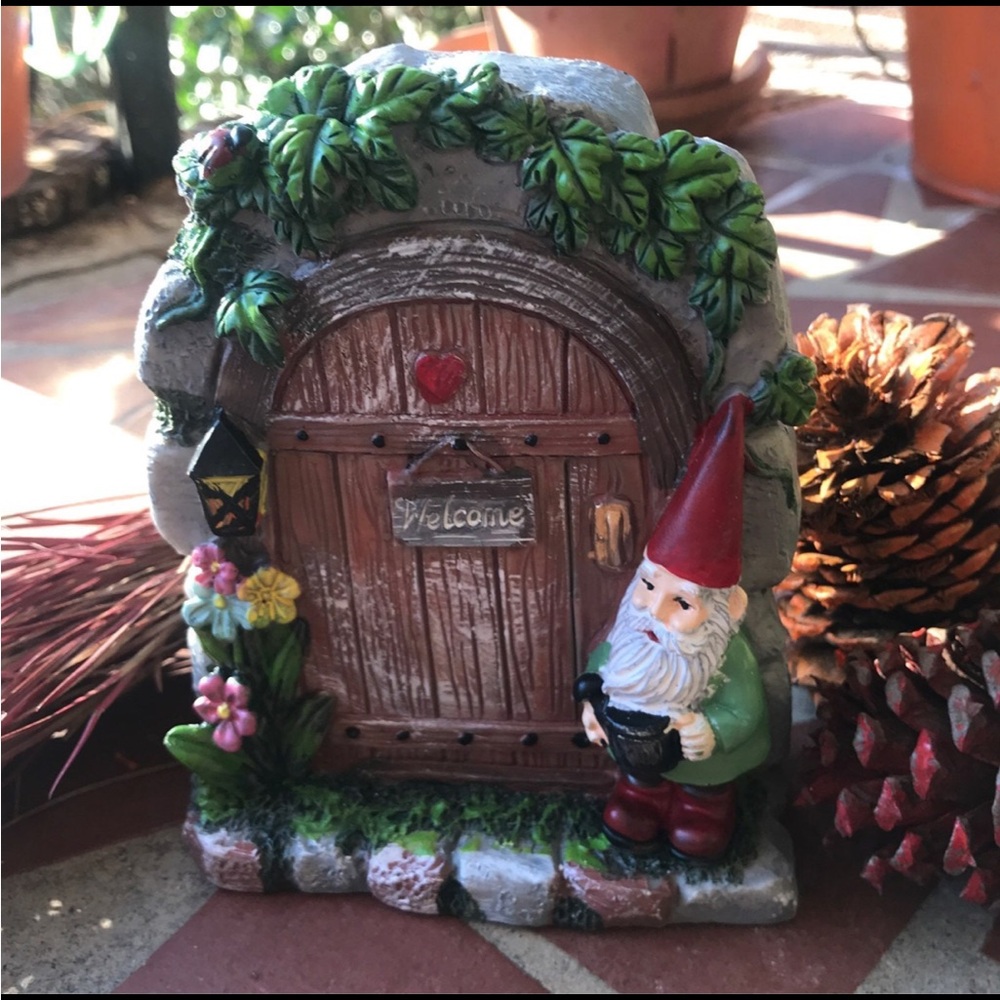 Charming Garden Gnome Welcome Statue